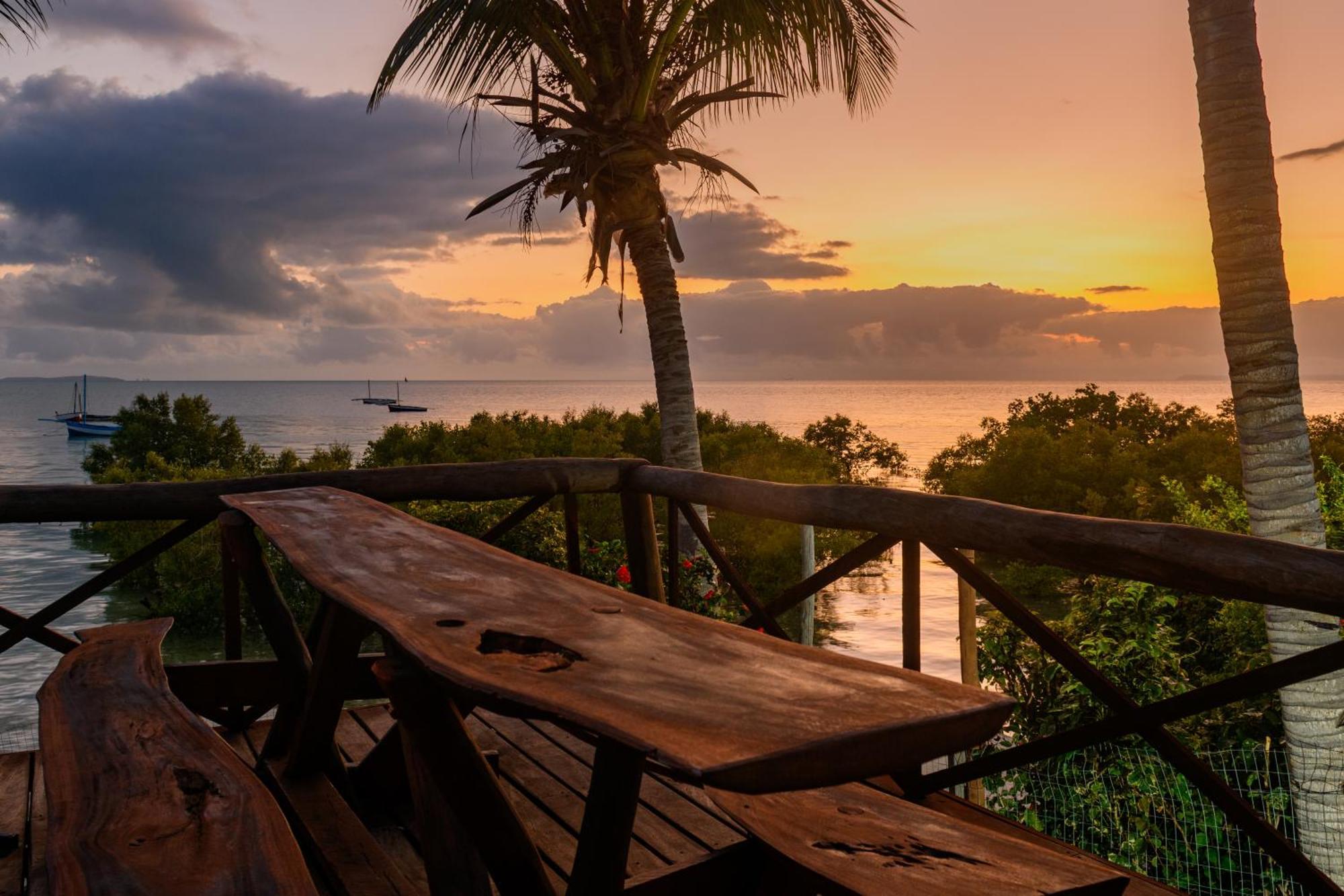Ocean Pearl Beach Lodge Vilanculos Exterior photo