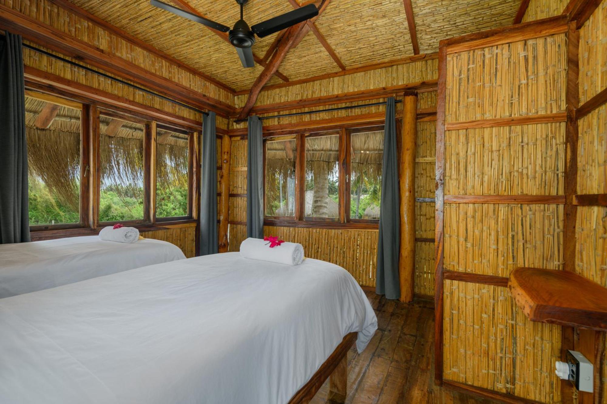 Ocean Pearl Beach Lodge Vilanculos Exterior photo