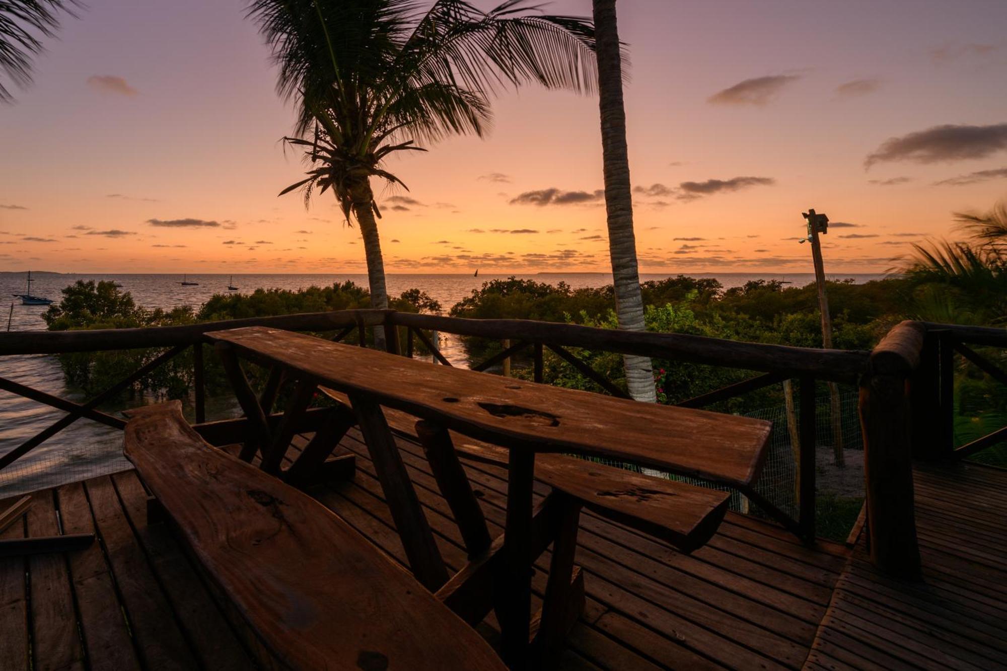 Ocean Pearl Beach Lodge Vilanculos Exterior photo
