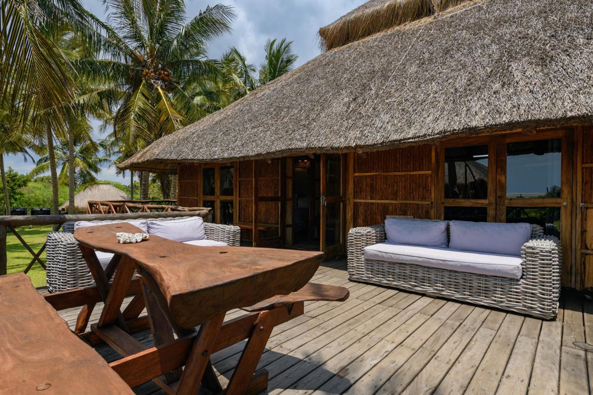 Ocean Pearl Beach Lodge Vilanculos Exterior photo